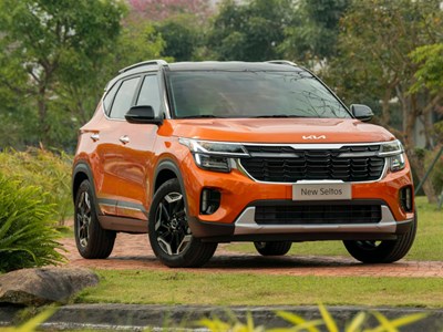 KIA Seltos giảm mạnh cuối năm: Giá tốt chưa từng có
