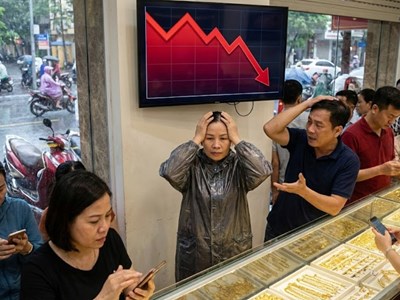 Giá vàng hôm nay 10.12: SJC giảm mạnh