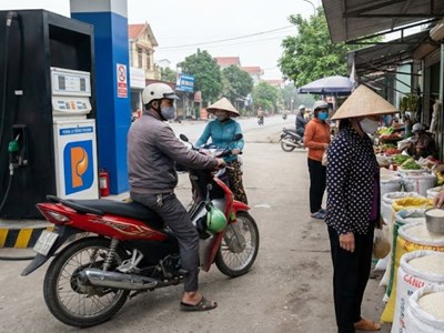 Giá xăng dầu hôm nay 16.12: Thị trường đi ngang