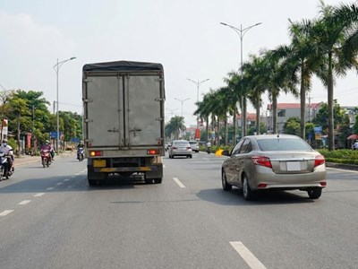 Khi nào được phép vượt phải mà không bị phạt?