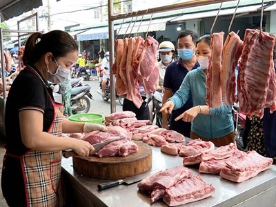 Giá heo hơi hôm nay 30.12: Biến động trái chiều ở 3 miền