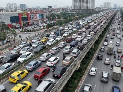 Giao thông Hà Nội sáng 26.1: Vành đai 3, hầm Trung Hòa ùn kéo dài