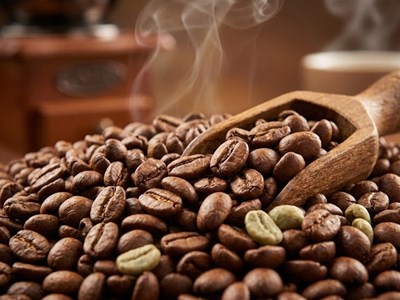 Giá cà phê hôm nay 7.3: Tây Nguyên giữ vững mốc 96.000 đồng/kg