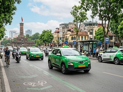 Lộ trình chuyển taxi xăng sang taxi điện tại Hà Nội