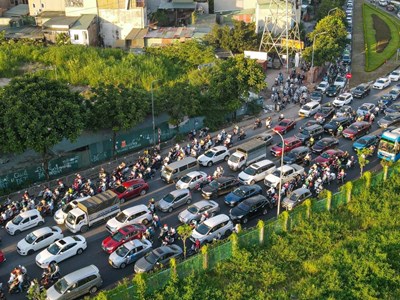 Giao thông Hà Nội sáng 1.4: Vành đai 3 ùn do sự cố