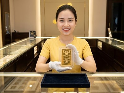 Giá vàng hôm nay 17.5: Thế giới đi ngang, trong nước tiếp tục hạ nhiệt