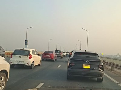 Giao thông Hà Nội sáng 22.9: Vành đai 2 ùn hướng Ngã Tư Sở