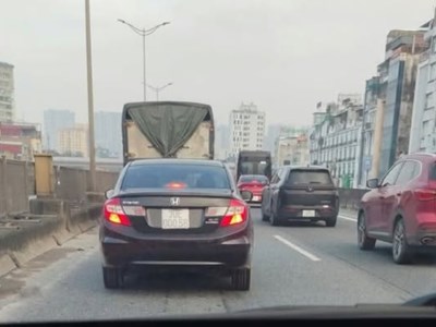 Giao thông Hà Nội sáng 25.9: Vành đai 3 xếp hàng dài, cầu Nhật Tân ùn hướng Nội Bài