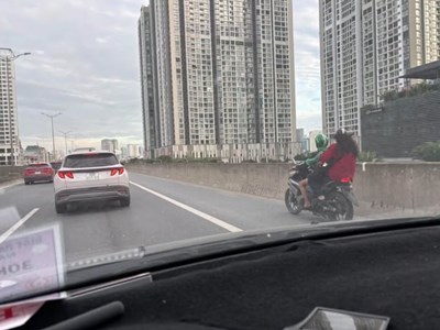 Giao thông Hà Nội sáng 6.10: Vành đai 2 hướng Ngã Tư Sở chậm, cầu Chương Dương ùn dài
