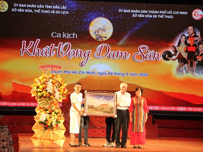 Ca kịch “Khát vọng Dam Săn” đến với khán giả TP.HCM