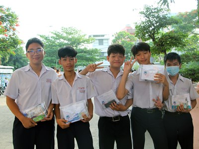 Có 1 thí sinh vi phạm quy chế vì mang điện thoại