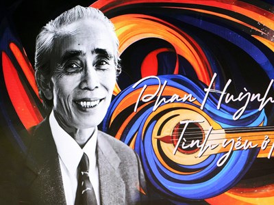 Xúc động đêm nhạc tôn vinh nhạc sĩ Phan Huỳnh Điểu