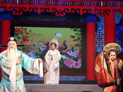 Nhà nước sẽ tiếp sức cho sân khấu đề tài sử Việt