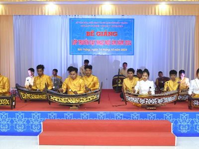 Bế giảng khóa học truyền dạy nghệ thuật trình diễn nhạc Ngũ âm