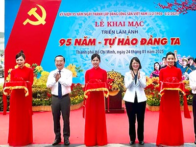 Khai mạc triển lãm ảnh “95 năm - Tự hào Đảng ta”
