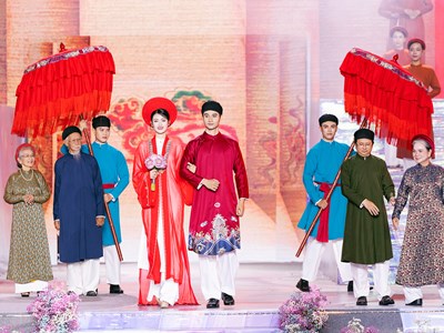 Mỗi bộ áo dài là một câu chuyện, một lát cắt văn hóa 