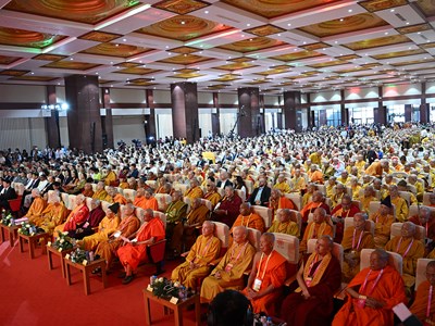 Giới thiệu hình ảnh Việt Nam  yêu chuộng hòa bình, đoàn kết và hòa hợp