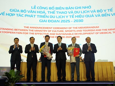 Khai mạc Diễn đàn Du lịch cấp cao và công bố Biên bản ghi nhớ hợp tác phát triển Du lịch Y tế