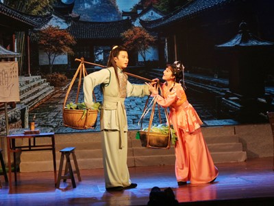 Vở “Gánh cải Trạng nguyên” công diễn trước thềm Ngày Quốc tế phụ nữ 8.3