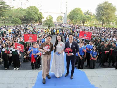 Hơn 5.000 sinh viên tham gia ngày hội hiến máu “Chủ nhật Đỏ” tại TP.HCM