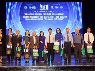 Khơi lại tinh thần 'Chi bằng học' của Phan Châu Trinh trong thời đại AI​