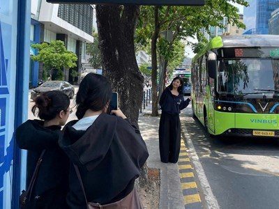 Gen Z và hành trình với xe buýt TP.HCM