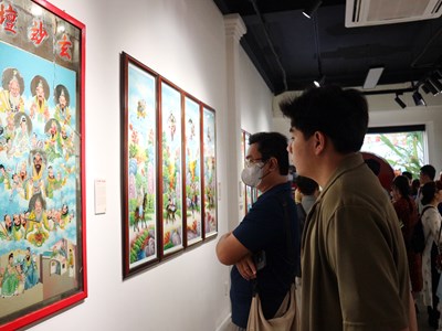 Khai mạc triển lãm “Nam sử hoạ kiếng”