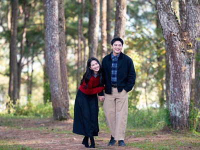 Dàn bạn gái màn ảnh toàn cực phẩm của Lê Xuân Tiền