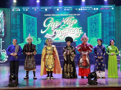 Sinh viên Văn hóa ​lan tỏa tình yêu cải lương qua dự án “Giữ nhịp song lang”