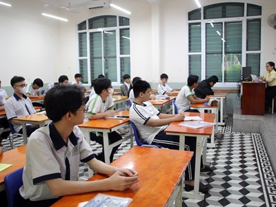 Công bố điểm sàn khối ngành sư phạm, sức khỏe và pháp luật năm 2026