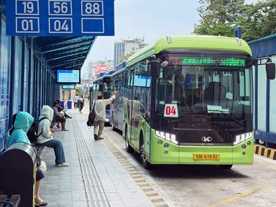 10 tuyến xe buýt khu vực Đại học Quốc gia TP.HCM tạm điều chỉnh lộ trình từ 1.8