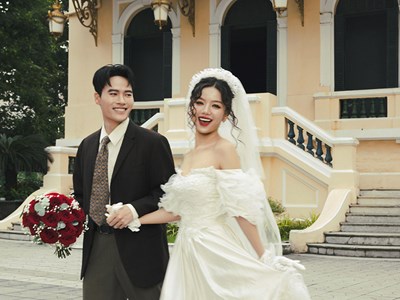 Võ Tấn Phát và Lê Hạ Anh tung ảnh cưới của Tâm và Ánh trong “Lên hương”