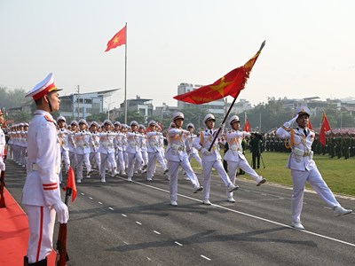Hợp luyện các lực lượng diễu binh, diễu hành kỷ niệm 70 năm Chiến thắng Điện Biên Phủ