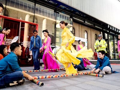 Hàng nghìn khách tham quan gian hàng quảng bá du lịch Việt Nam ở Australia