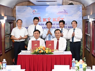 Để đoàn tàu du lịch Việt Nam tiếp tục đi xa