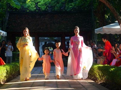 Hà Nội- tinh hoa áo dài