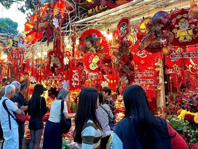 Sắc xuân ngập tràn Thủ đô