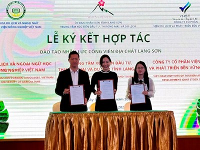 Phát triển Du lịch thám hiểm hang động bền vững ở CVĐC Lạng Sơn