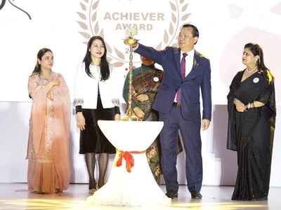 Trao giải thưởng sự kiện “Tôn vinh Nữ doanh nhân và trao quyền cho phụ nữ”