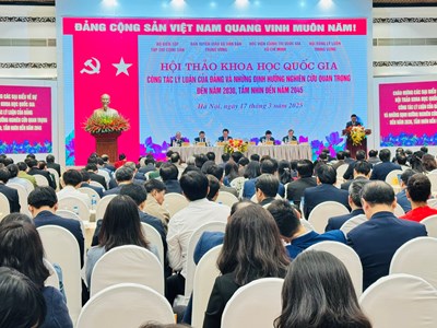 Cần không ngừng phát triển và hoàn thiện hệ thống lý luận