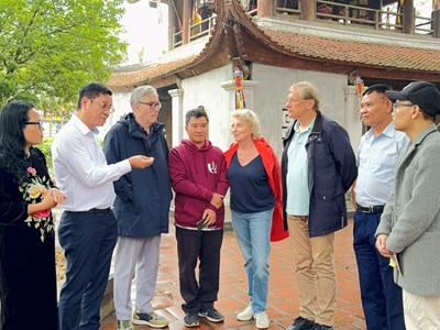 “Việt Nam nên miễn visa cho du khách nào?“: Câu hỏi chiến lược cho tăng trưởng du lịch Việt Nam