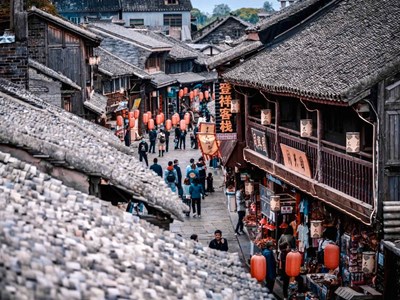 Biến ngành Du lịch trở thành động lực chính của phát triển toàn diện