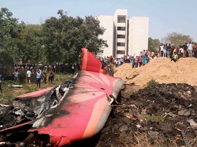 Hơn 200 người có thể đã thiệt mạng sau vụ rơi máy bay Boeing 787 của Air India