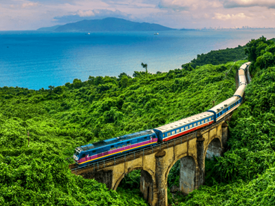 Tuyến tàu Thống Nhất Bắc - Nam dẫn đầu 24 hành trình tàu hỏa ấn tượng nhất thế giới
