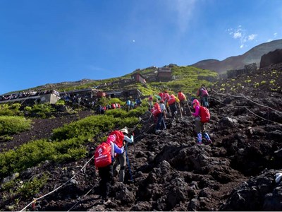  Siết quy định, tăng phí để bảo vệ di sản và an toàn du khách