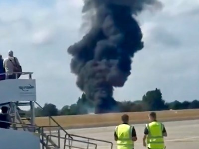 Rơi máy bay y tế tại sân bay Southend, London