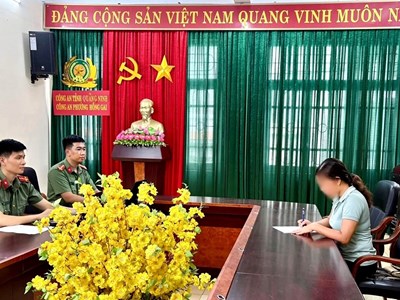 Xử phạt một phụ nữ vì đăng tin sai sự thật vụ lật tàu trên vịnh Hạ Long