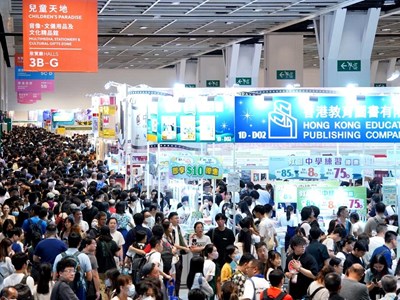 Hội chợ sách Hồng Kông lần thứ 35: Thu hút 890.000 lượt khách tham quan