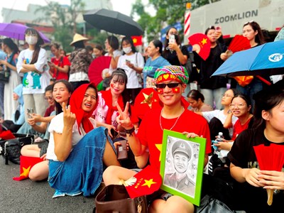 Xem tổng hợp luyện Lễ diễu binh, diễu hành: “Nóng” lên từng giờ