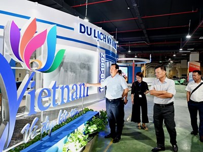 Du lịch ghi dấu ấn 65 năm phát triển chuyên nghiệp